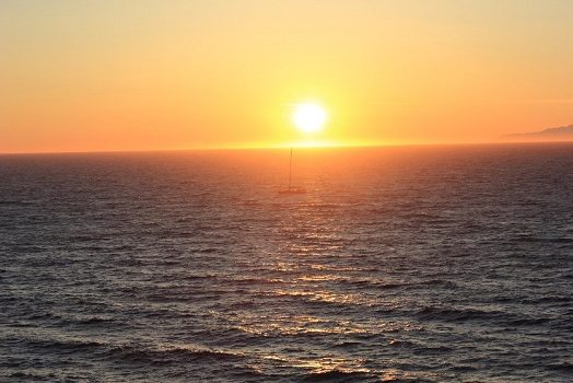 Abbildung 21: Sonnenuntergang mit Segelschiff.